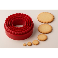 Tagliapasta Plastica Cerchio Festonato 5 Pz. | Graziano Sas